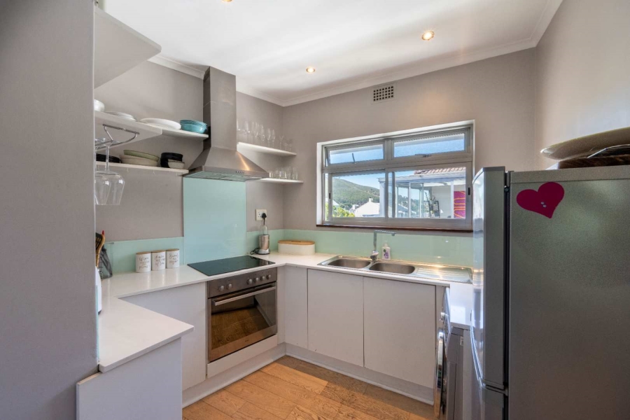 To Let 2 Bedroom Property for Rent in Gardens Western Cape
